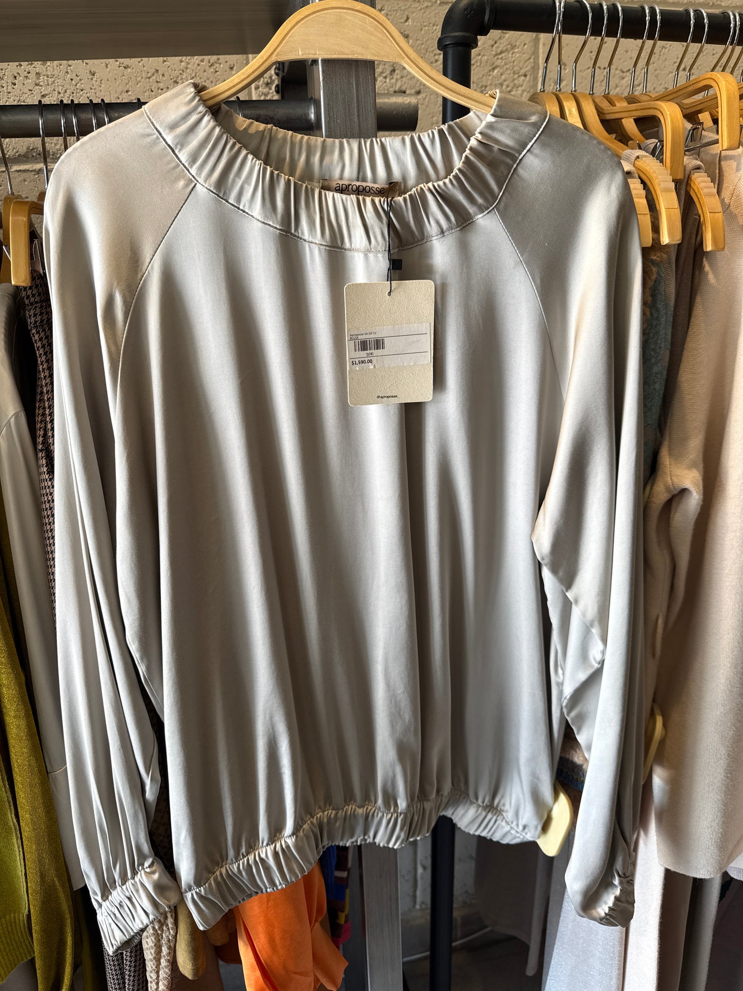 Blusa manga larga resortes QU