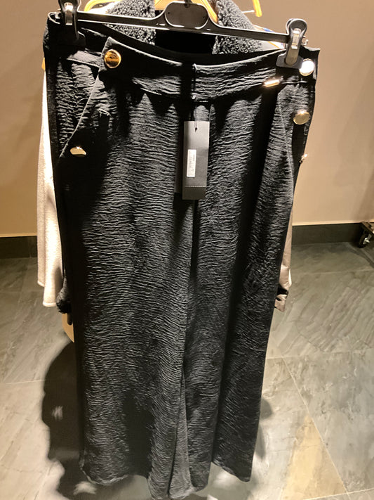PANTALÓN NEGRO FERRACHE