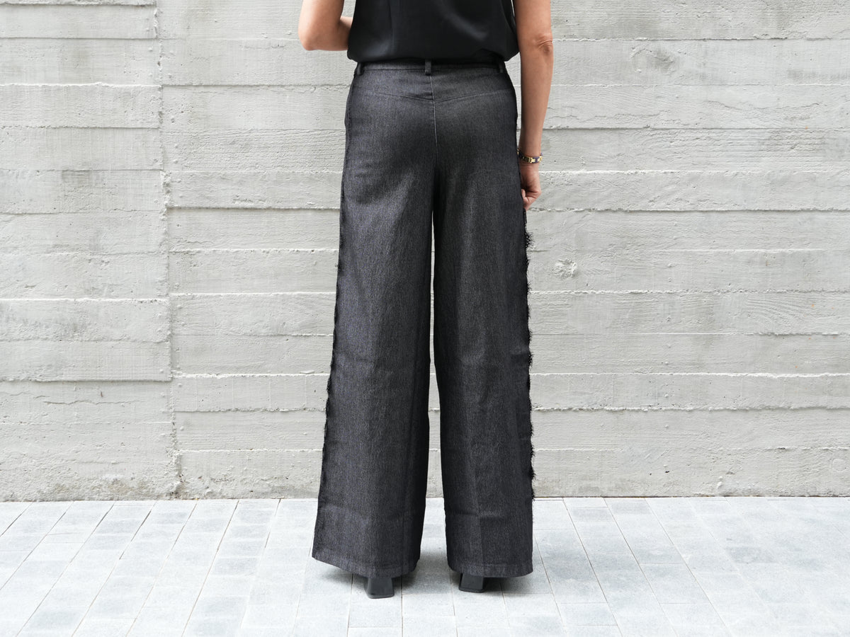 PANTALON DETALLE ENCAJE