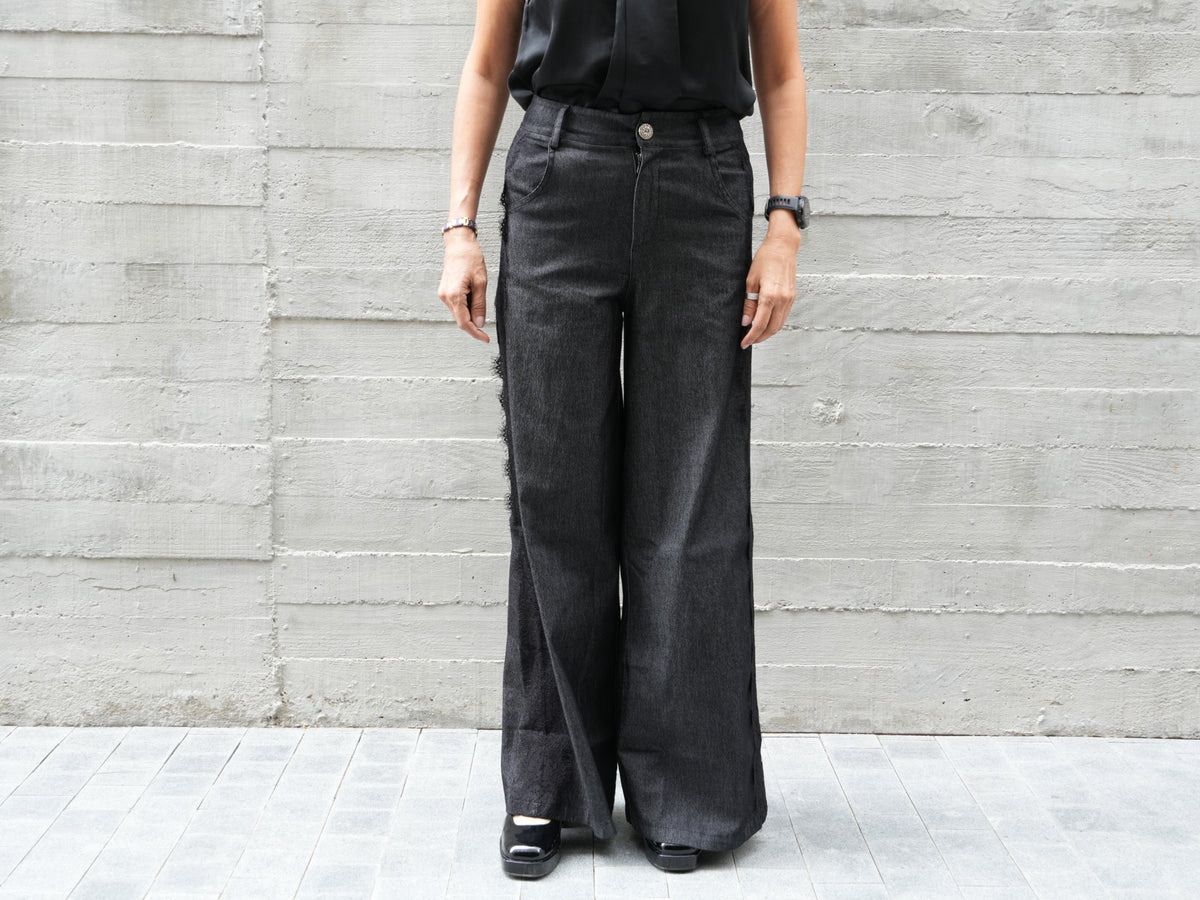 PANTALON DETALLE ENCAJE